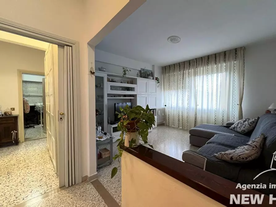 Immagine 26 di Appartamento in vendita  a Pisa