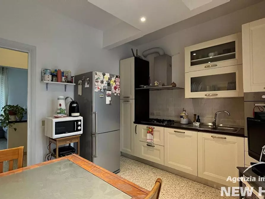 Immagine 9 di Appartamento in vendita  a Pisa