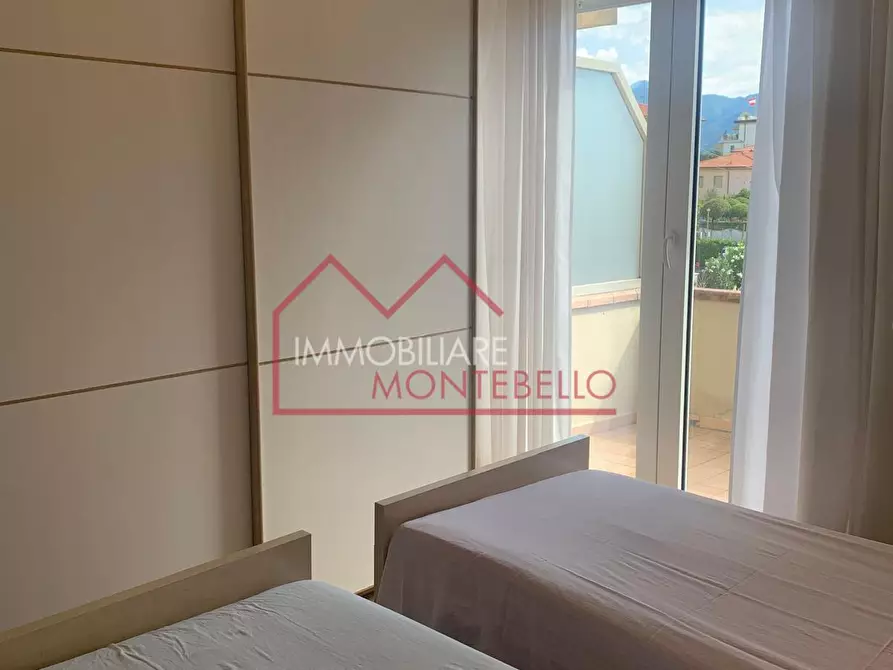 Immagine 15 di Appartamento in vendita  a Camaiore