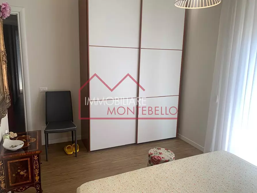 Immagine 7 di Appartamento in vendita  a Camaiore