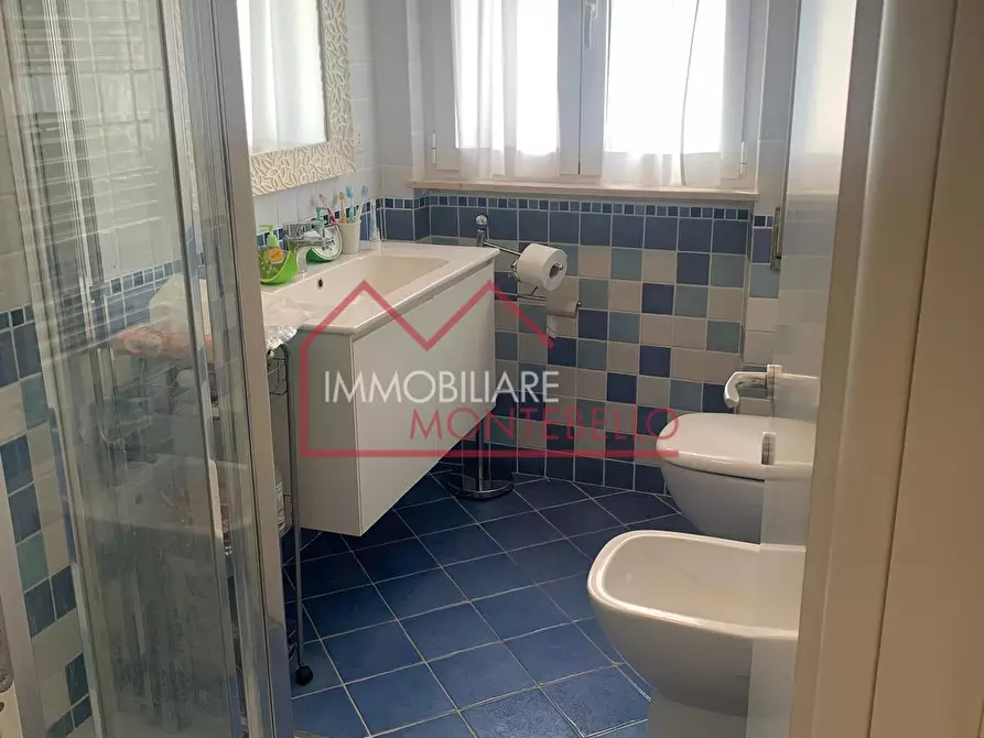 Immagine 10 di Appartamento in vendita  a Camaiore