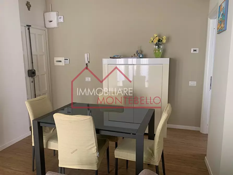 Immagine 4 di Appartamento in vendita  a Camaiore