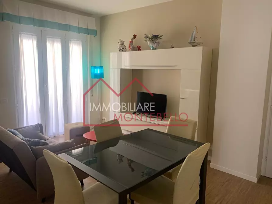 Immagine 6 di Appartamento in vendita  a Camaiore