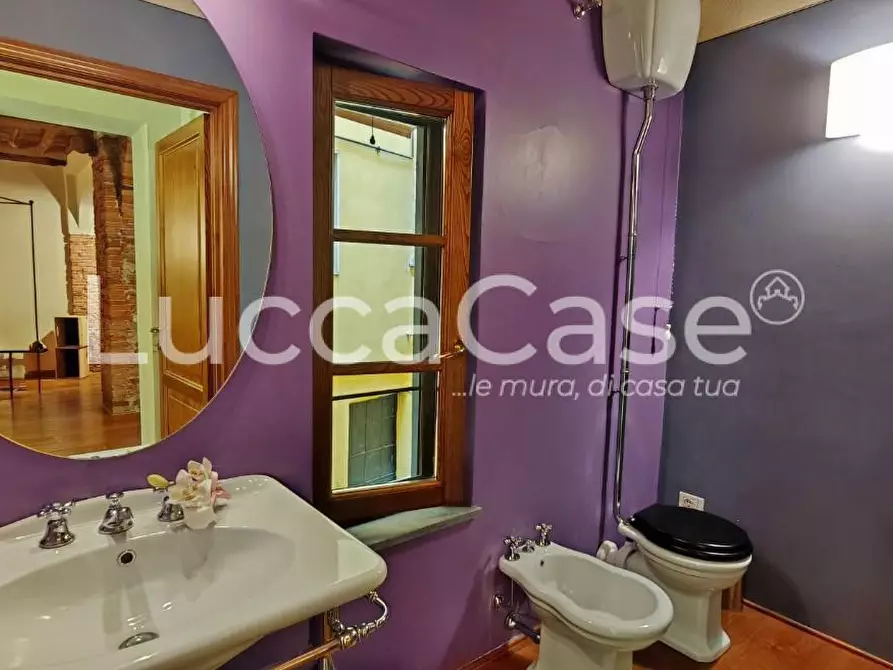 Immagine 7 di Appartamento in vendita  a Lucca