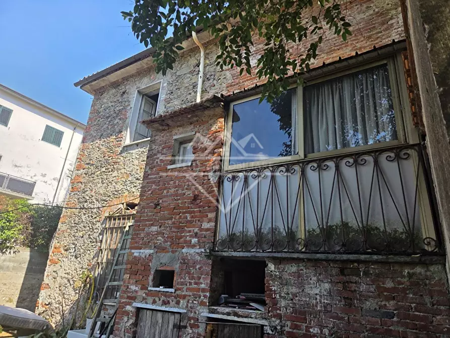 Immagine 6 di Casa semindipendente in vendita  a Carrara