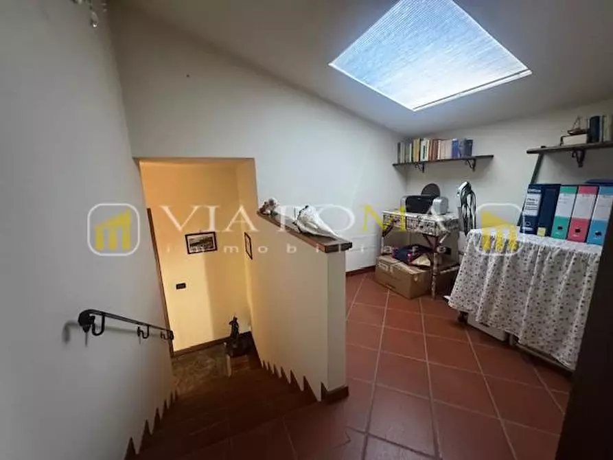 Immagine 23 di Casa indipendente in vendita  a Lucca