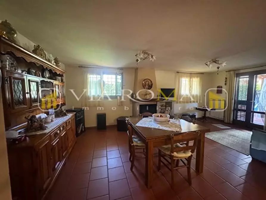 Immagine 13 di Casa indipendente in vendita  a Lucca