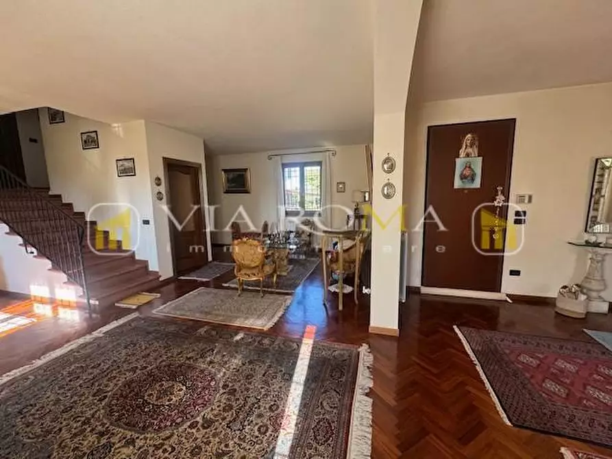 Immagine 11 di Casa indipendente in vendita  a Lucca