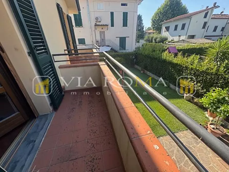 Immagine 34 di Casa indipendente in vendita  a Lucca