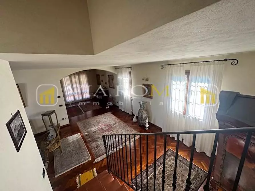 Immagine 35 di Casa indipendente in vendita  a Lucca