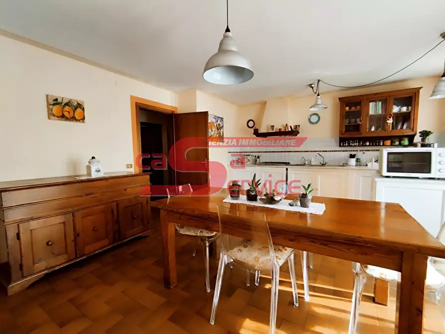Immagine 11 di Casa indipendente in vendita  a Pescia