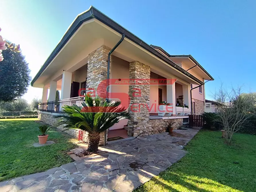 Immagine 25 di Casa indipendente in vendita  a Pescia