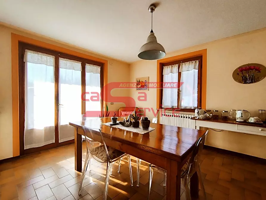 Immagine 12 di Casa indipendente in vendita  a Pescia