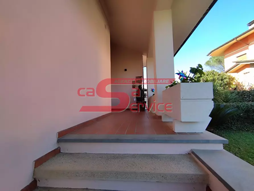 Immagine 2 di Casa indipendente in vendita  a Pescia