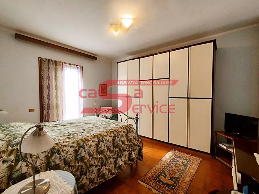 Immagine 18 di Casa indipendente in vendita  a Pescia