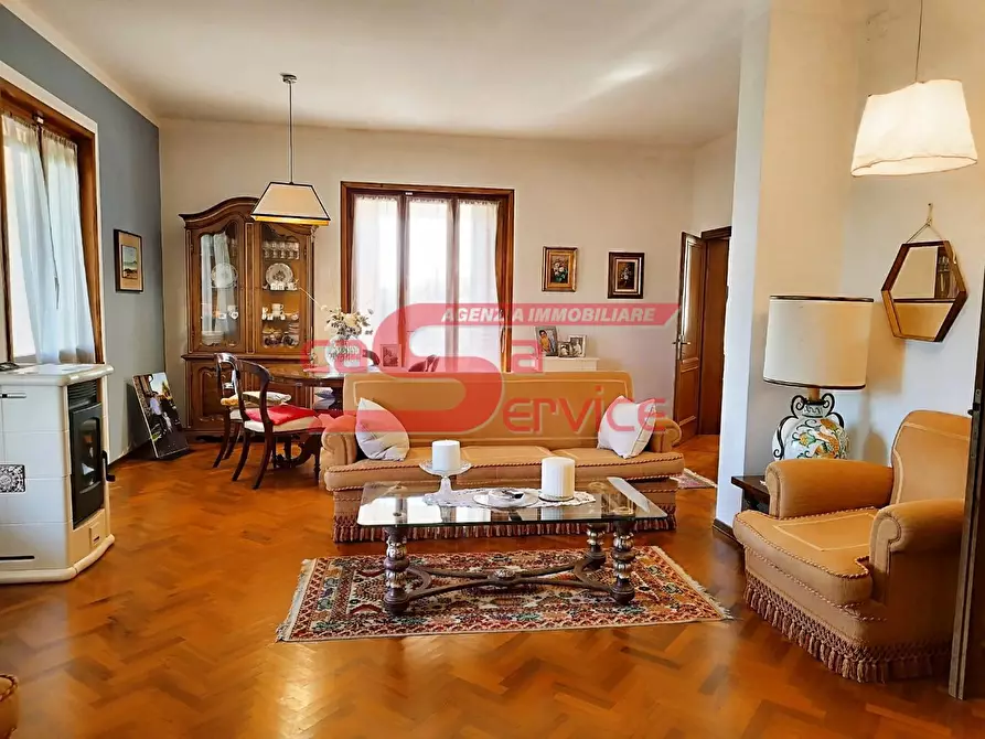 Immagine 14 di Casa indipendente in vendita  a Pescia