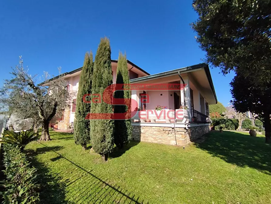 casa indipendente in vendita a Pescia in zona Veneri