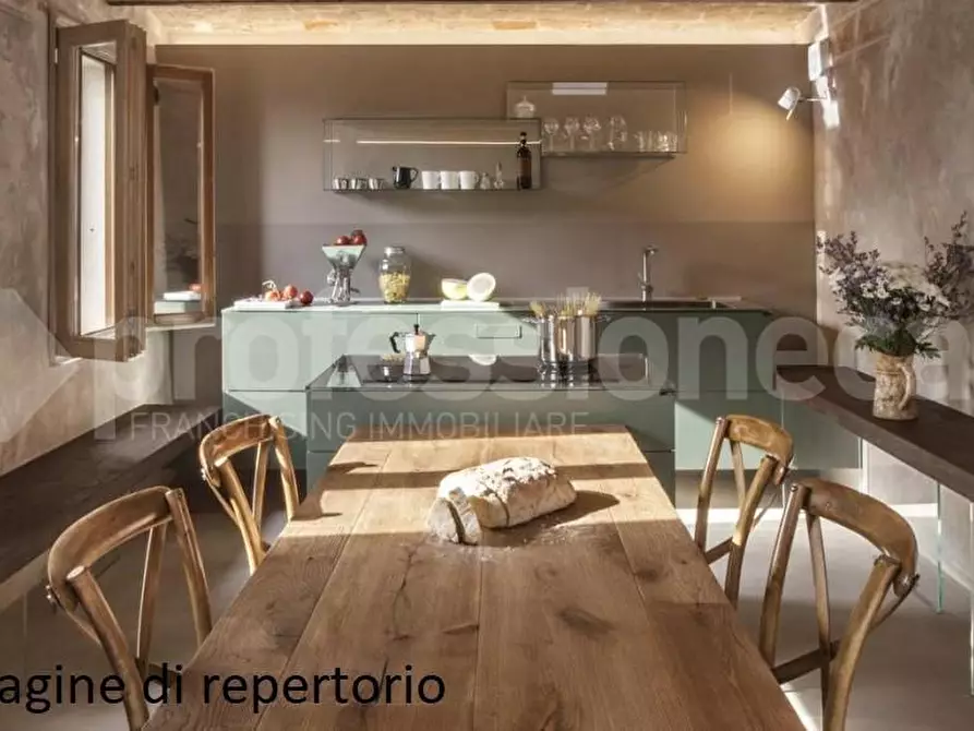 Immagine 5 di Appartamento in vendita  a Pisa