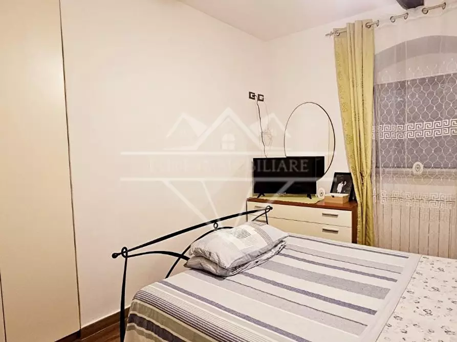 Immagine 12 di Porzione di casa in vendita  a Carrara