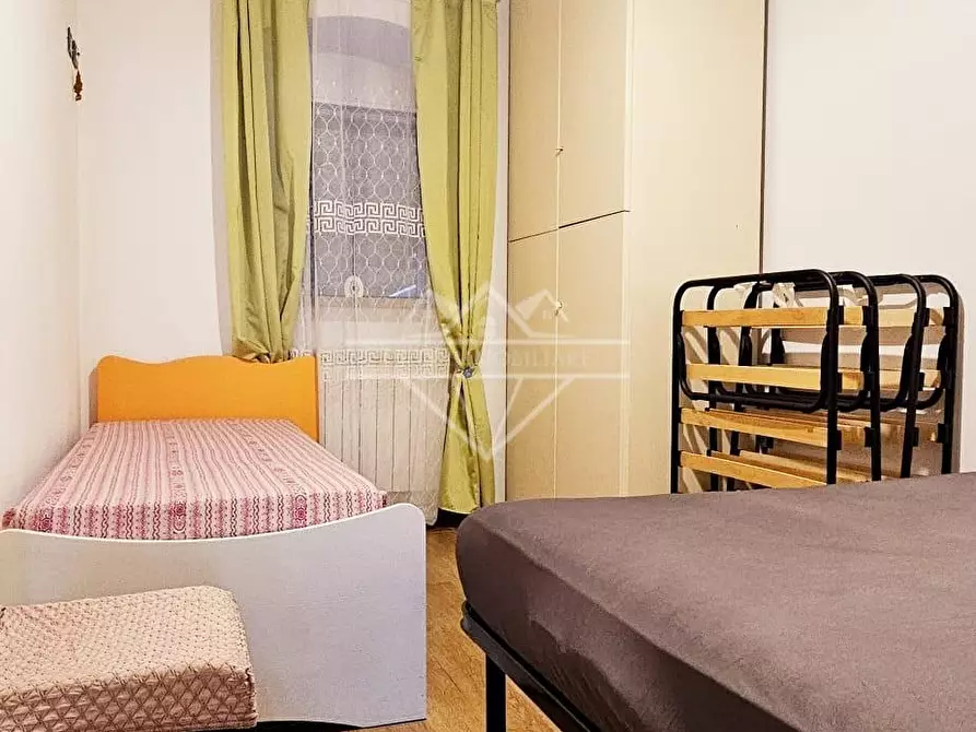 Immagine 10 di Porzione di casa in vendita  a Carrara