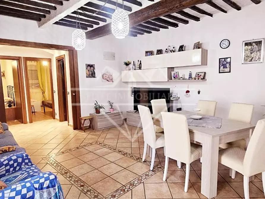 Immagine 13 di Porzione di casa in vendita  a Carrara