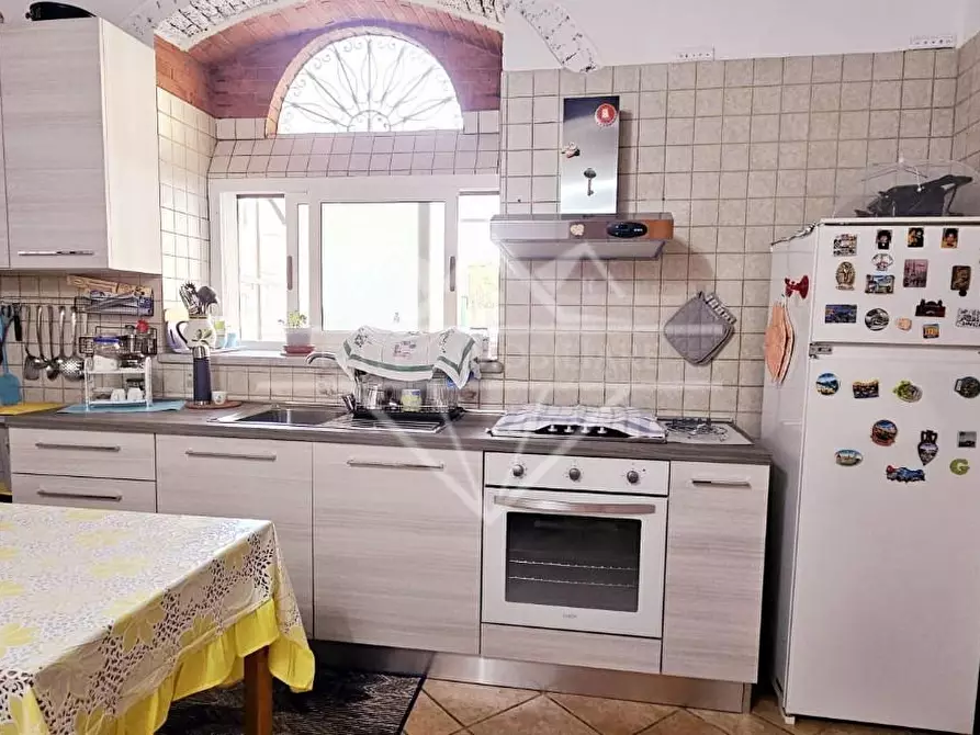 Immagine 14 di Porzione di casa in vendita  a Carrara