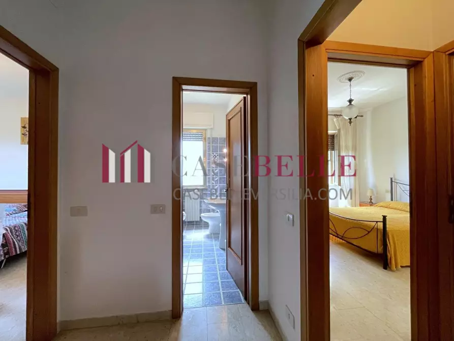 Immagine 34 di Villa in vendita  a Massarosa