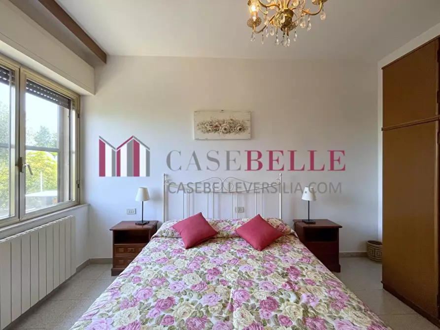 Immagine 11 di Villa in vendita  a Massarosa