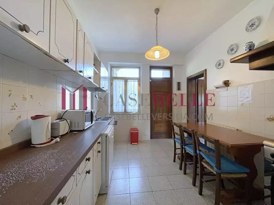 Immagine 7 di Villa in vendita  a Massarosa