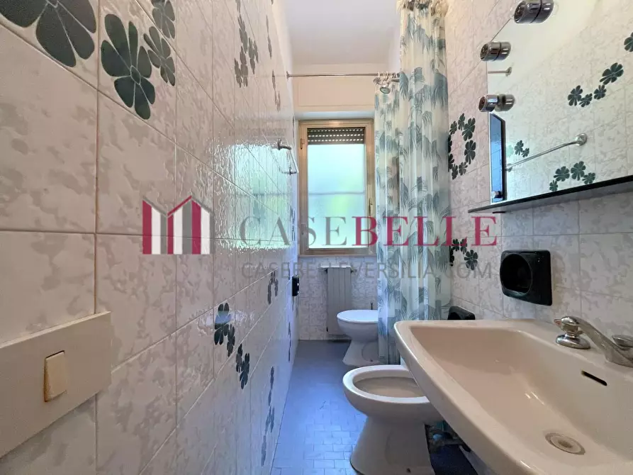 Immagine 37 di Villa in vendita  a Massarosa
