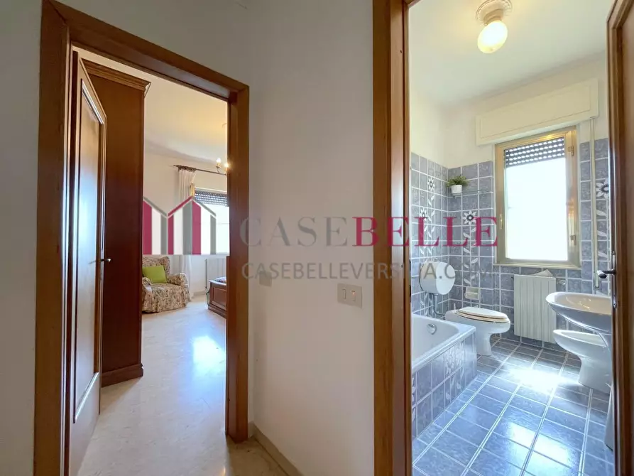 Immagine 44 di Villa in vendita  a Massarosa