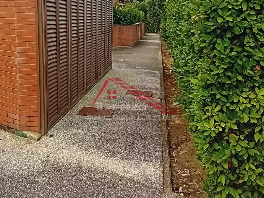 Immagine 1 di Appartamento in vendita  a Pisa