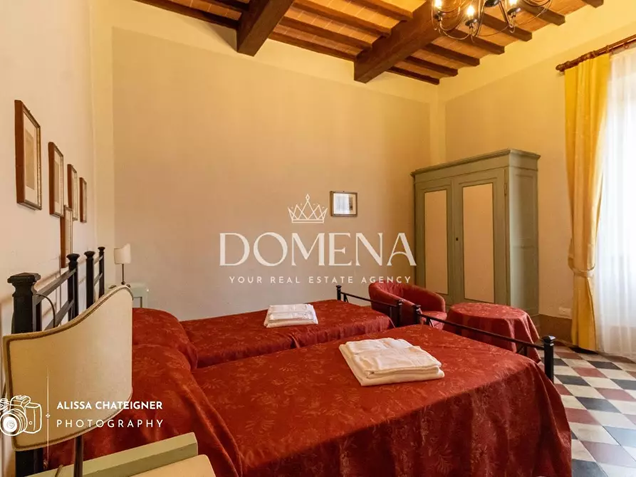 Immagine 8 di Villa in vendita  a Murlo