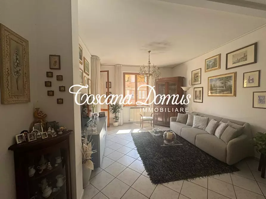 Immagine 6 di Appartamento in vendita  a Siena