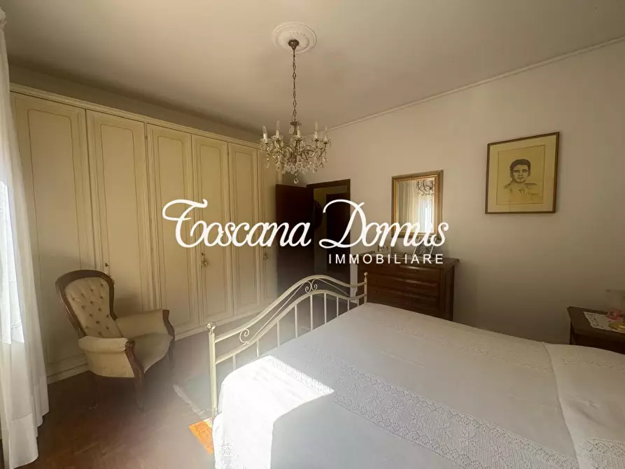 Immagine 21 di Appartamento in vendita  a Siena