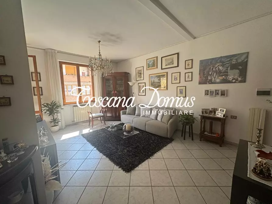 Immagine 1 di Appartamento in vendita  a Siena