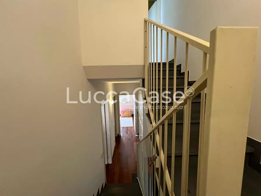 Immagine 22 di Villetta a schiera in vendita  a Lucca