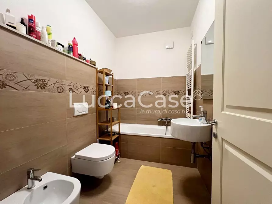 Immagine 18 di Villetta a schiera in vendita  a Lucca