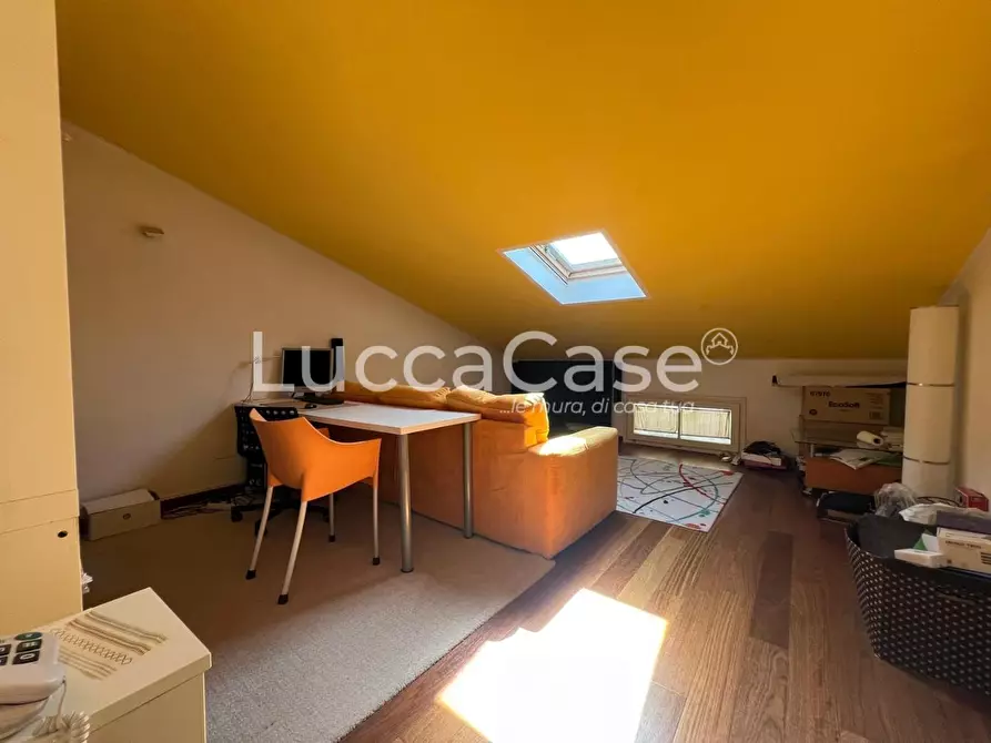 Immagine 23 di Villetta a schiera in vendita  a Lucca