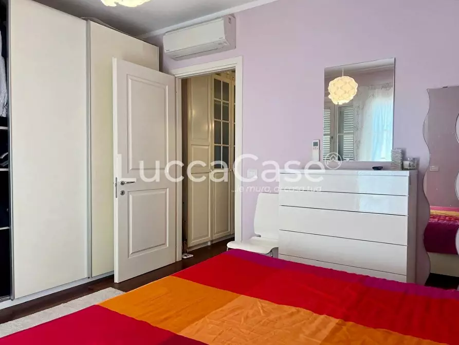 Immagine 10 di Villetta a schiera in vendita  a Lucca