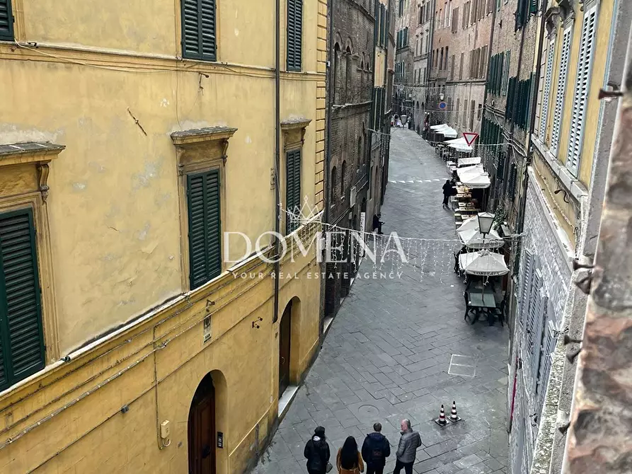 Immagine 20 di Appartamento in vendita  a Siena