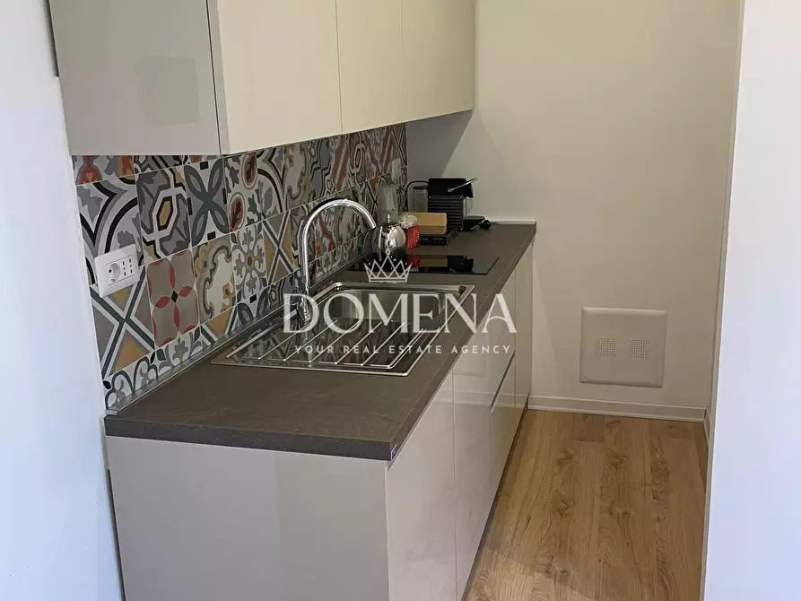 Immagine 4 di Appartamento in vendita  a Siena