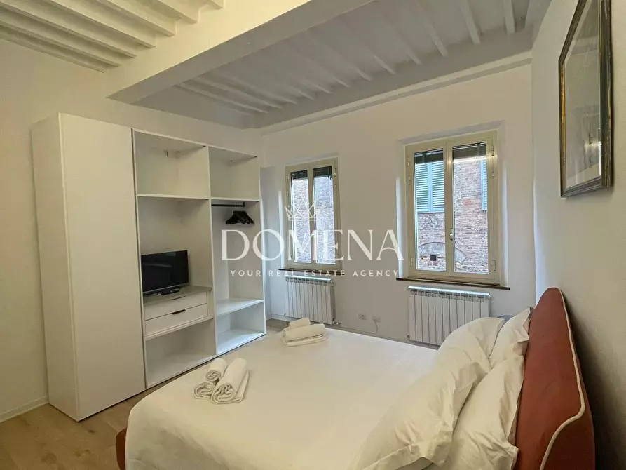 Immagine 22 di Appartamento in vendita  a Siena