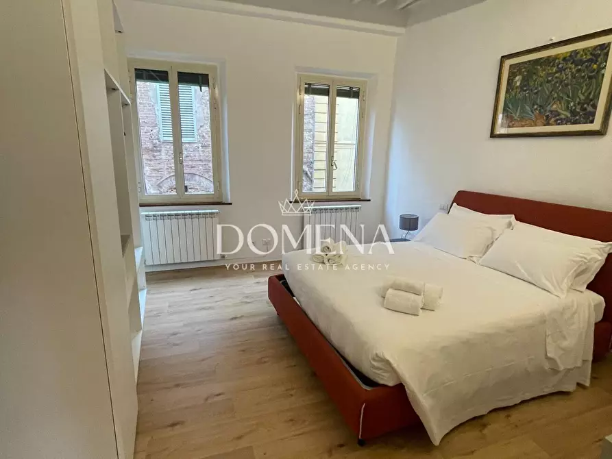 Immagine 15 di Appartamento in vendita  a Siena