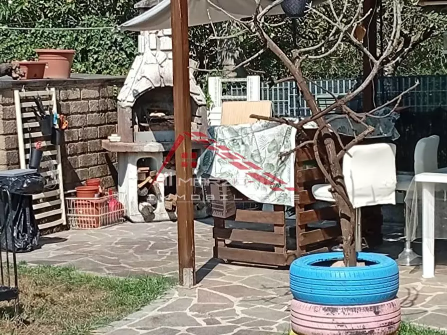 Immagine 21 di Appartamento in vendita  a Collesalvetti