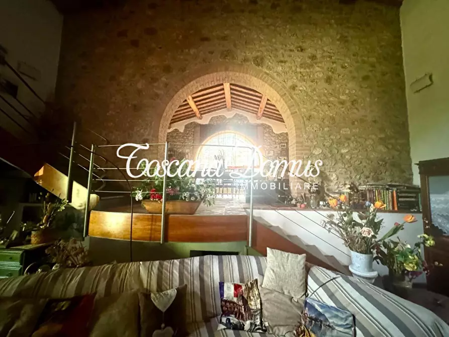 Immagine 29 di Casa colonica in vendita  a Monteriggioni