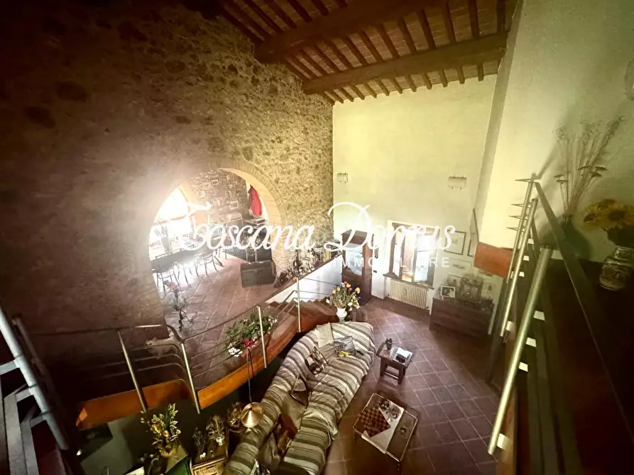 Immagine 26 di Casa colonica in vendita  a Monteriggioni