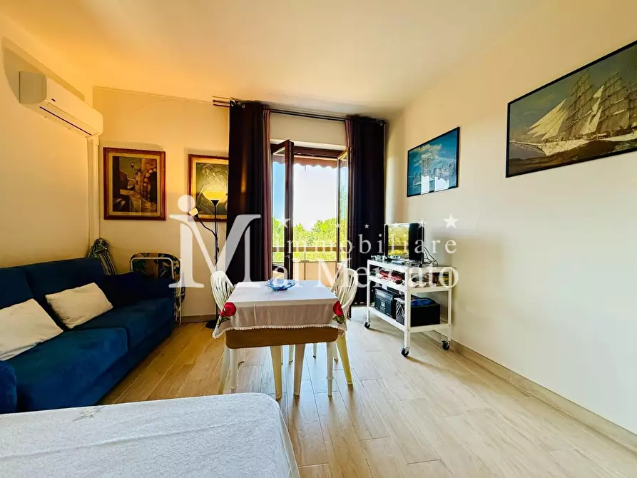 Immagine 19 di Appartamento in vendita  a Viareggio