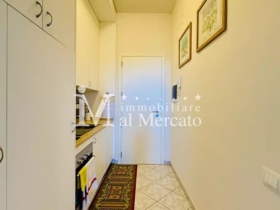 Immagine 34 di Appartamento in vendita  a Viareggio