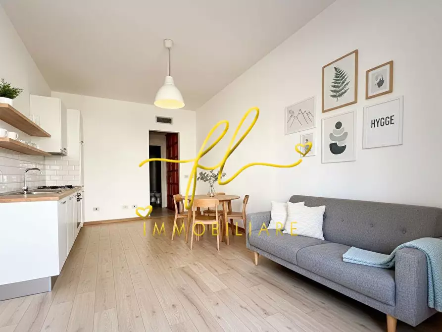 Immagine 1 di Appartamento in vendita  a Cecina